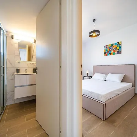 Apartment Peaceful Seaview Suite In Larnaca Center *